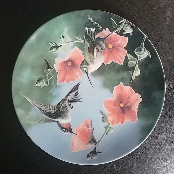 Vintage Edwin M. Knowles, The Hummingbird, Collector Plate - Picture 1 of 2